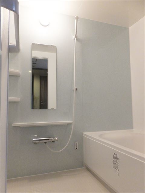 明るくスッキリとした浴室へ 明るくスッキリとした浴室へ